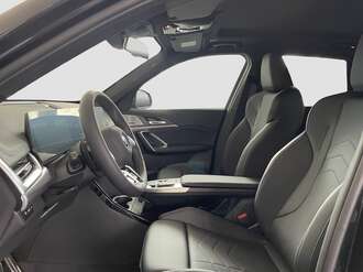 BMW iX1 xDrive30 (Bild 2/2)