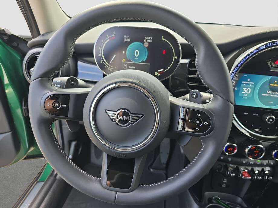 MINI Cooper S (Bild 4/18)