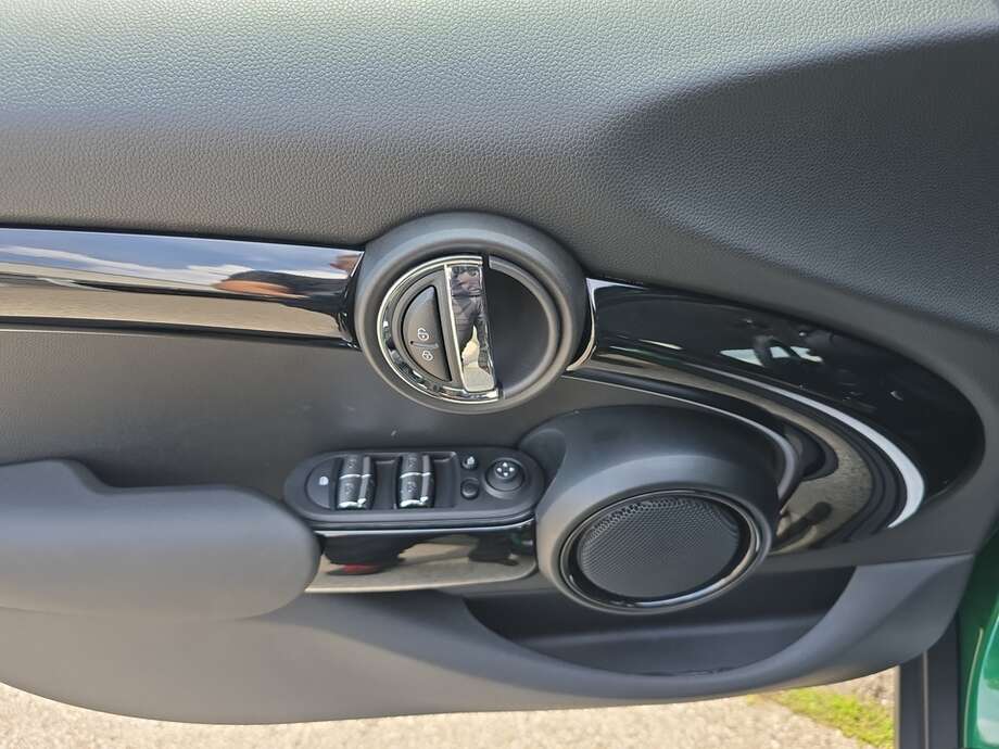 MINI Cooper S (Bild 8/18)