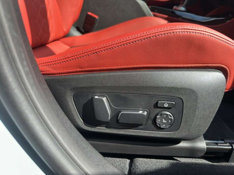 BMW X4 M (Bild 10/19)