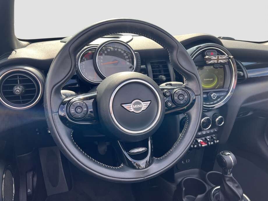 MINI Cooper D Cabrio (Bild 4/24)