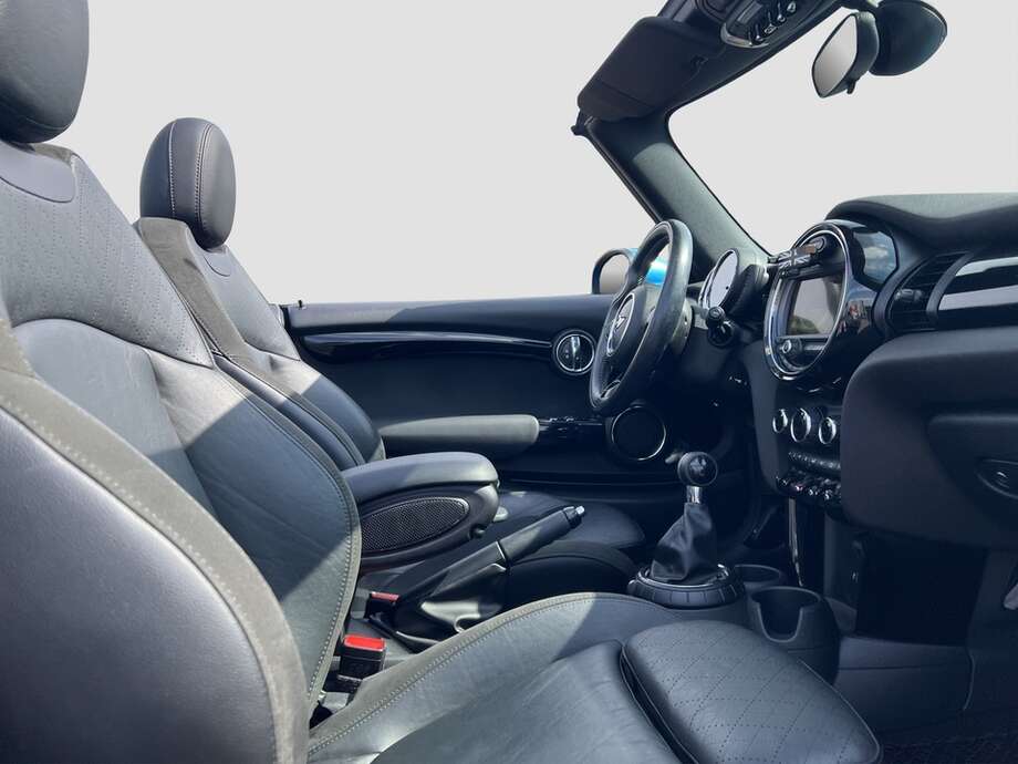 MINI Cooper D Cabrio (Bild 8/24)