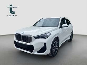 BMW iX1 xDrive30 (Bild 1/2)