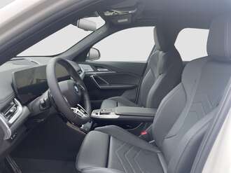 BMW iX1 xDrive30 (Bild 2/2)