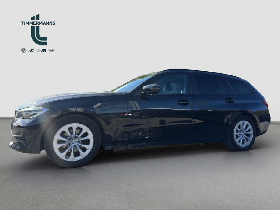 BMW 320d (Bild 9/16)