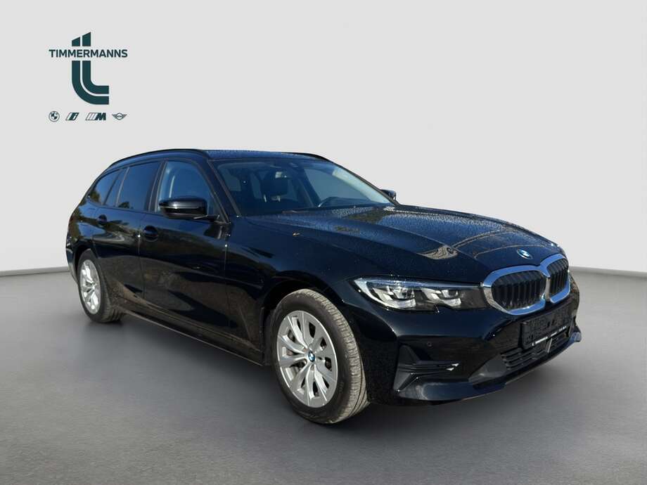 BMW 320d (Bild 13/16)