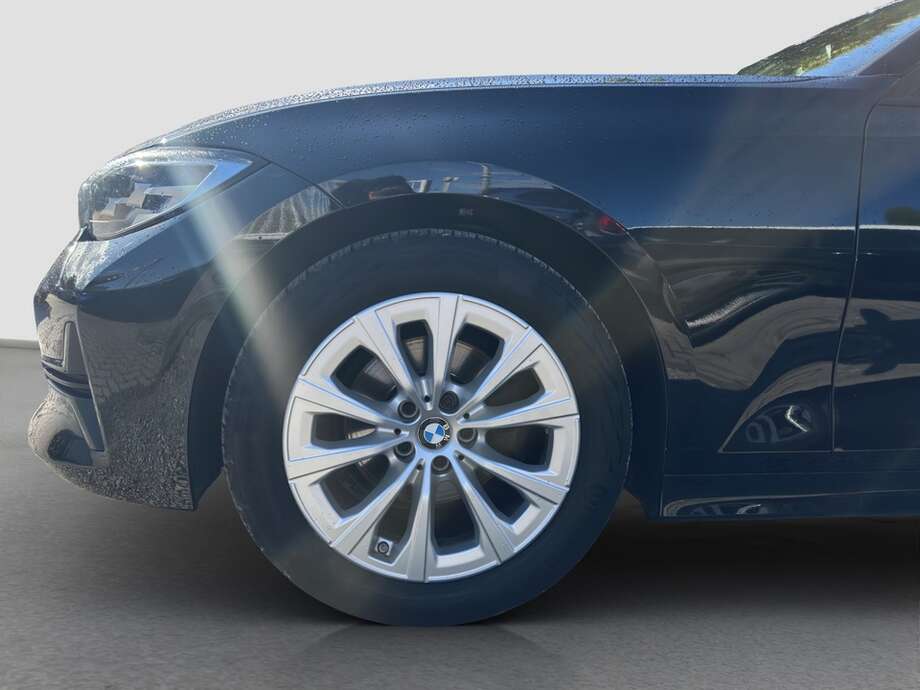 BMW 320d (Bild 16/16)