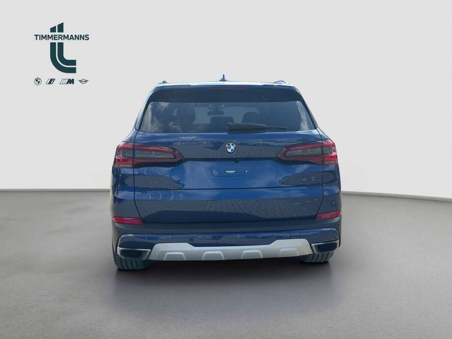 BMW X5 (Bild 13/18)