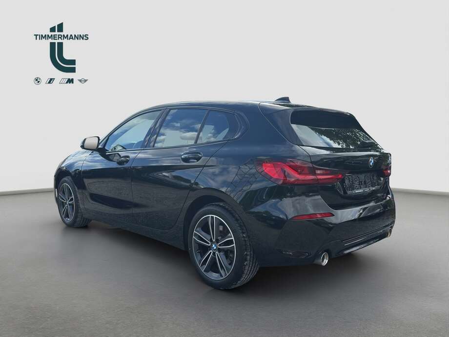 BMW 120i (Bild 8/14)