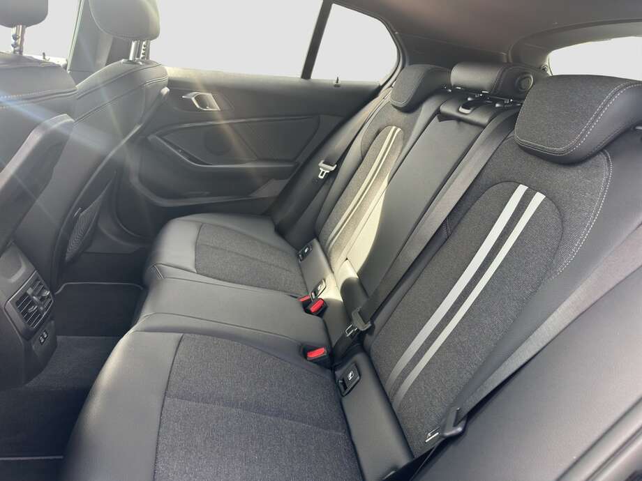 BMW 120i (Bild 3/14)