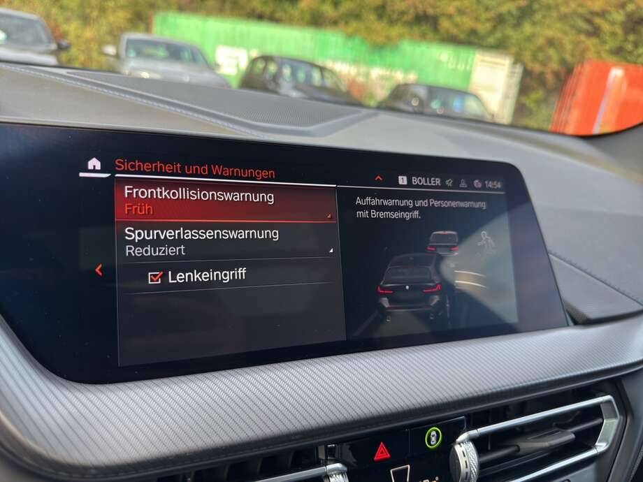 BMW 118d (Bild 13/23)