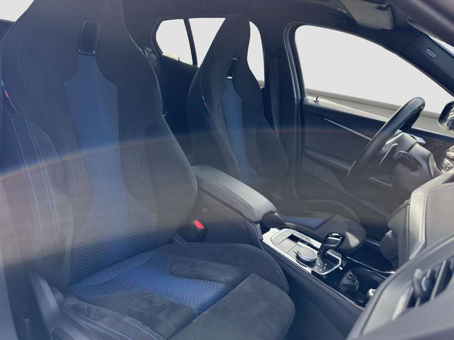 BMW 118d (Bild 8/22)