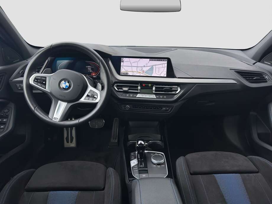 BMW 118d (Bild 3/17)