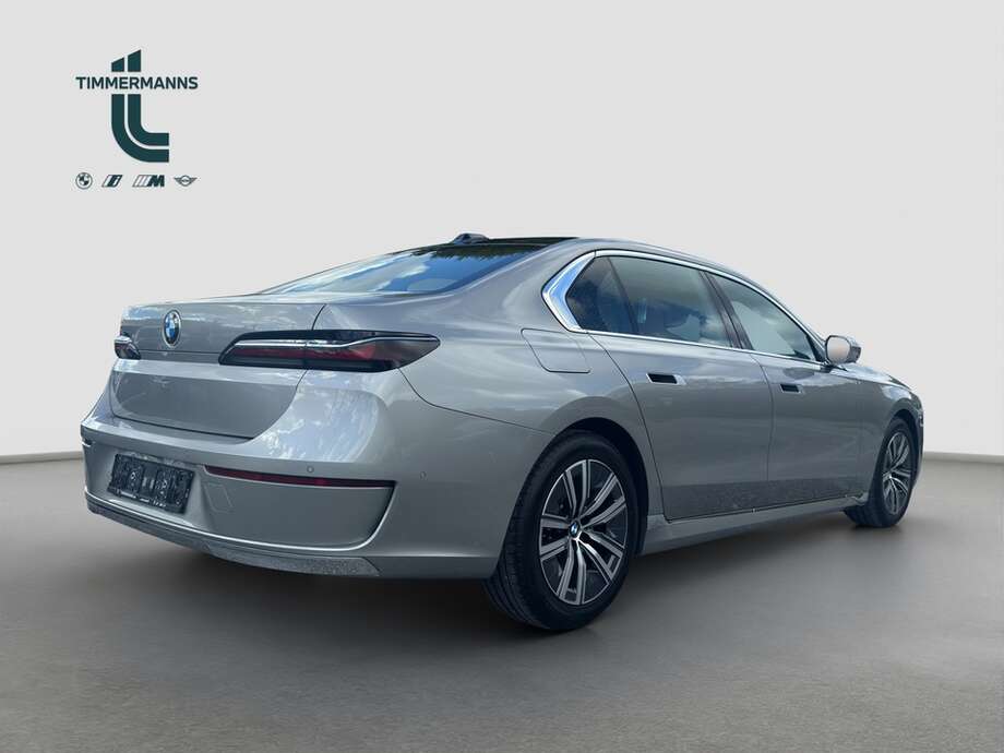 BMW 740d xDrive (Bild 18/22)