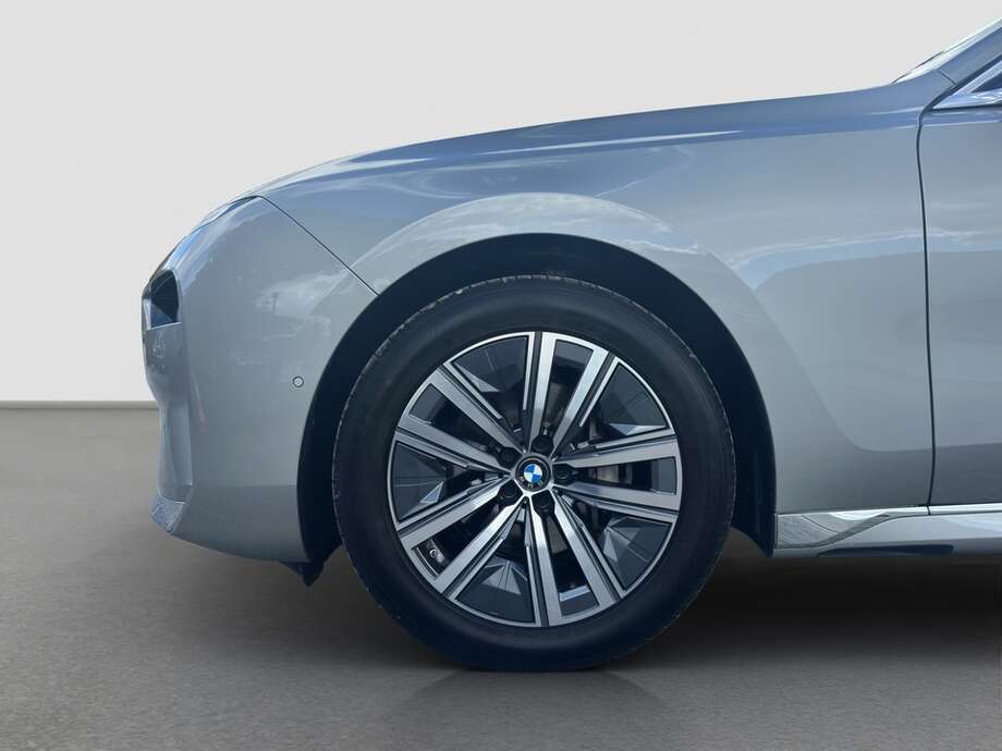 BMW 740d xDrive (Bild 22/22)