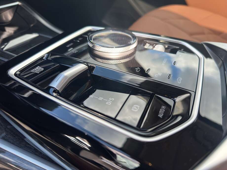 BMW 740d xDrive (Bild 9/22)