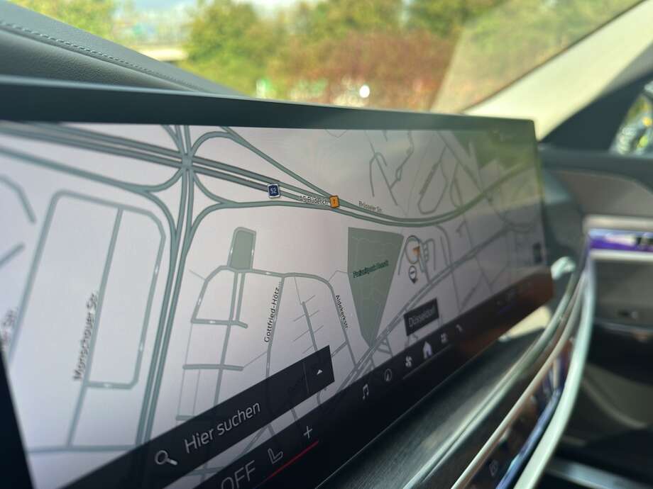 BMW 740d xDrive (Bild 13/22)