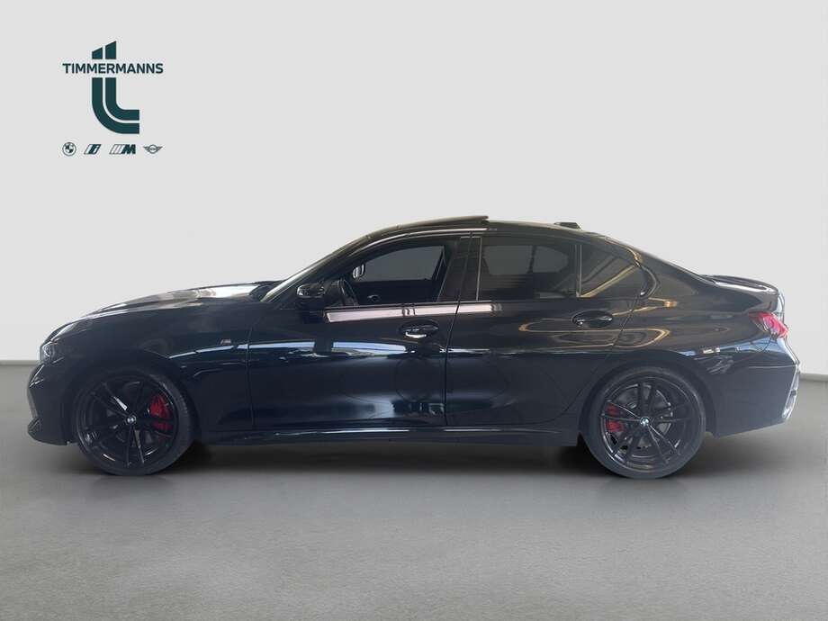 BMW 330i (Bild 10/17)