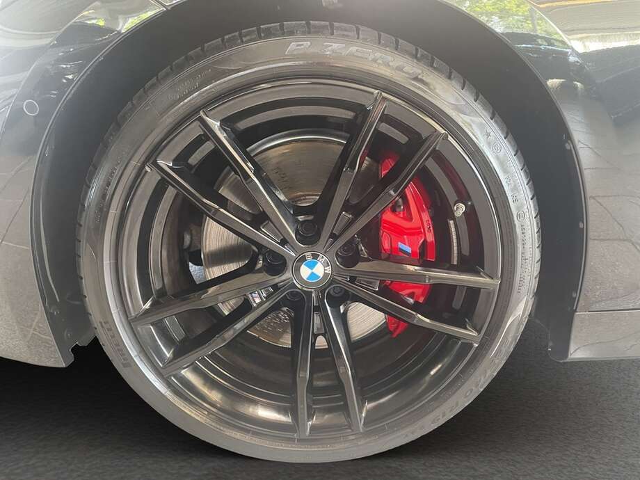 BMW 330i (Bild 17/17)