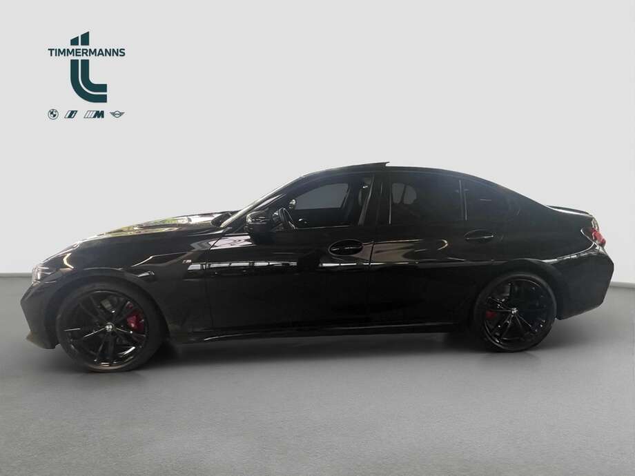 BMW 330i (Bild 11/18)