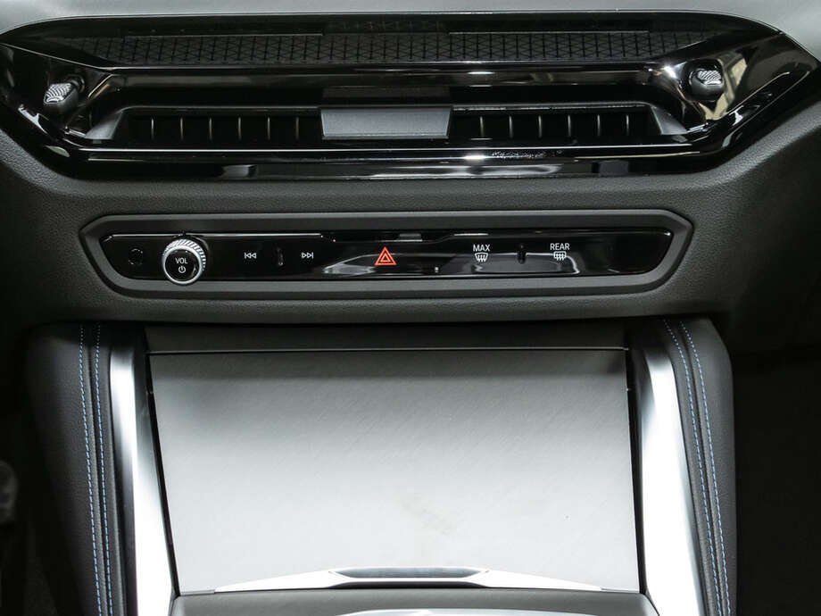 BMW 230i (Bild 16/17)