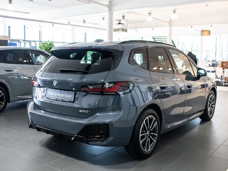 BMW 220 Active Tourer (Bild 12/20)
