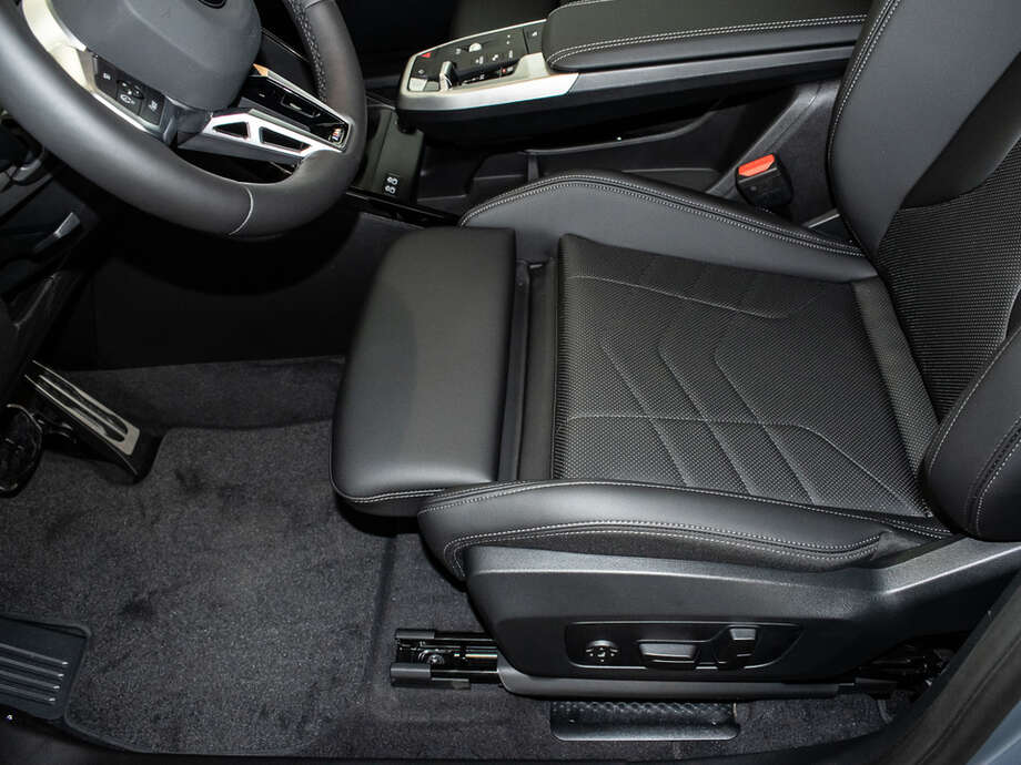 BMW 220 Active Tourer (Bild 3/20)