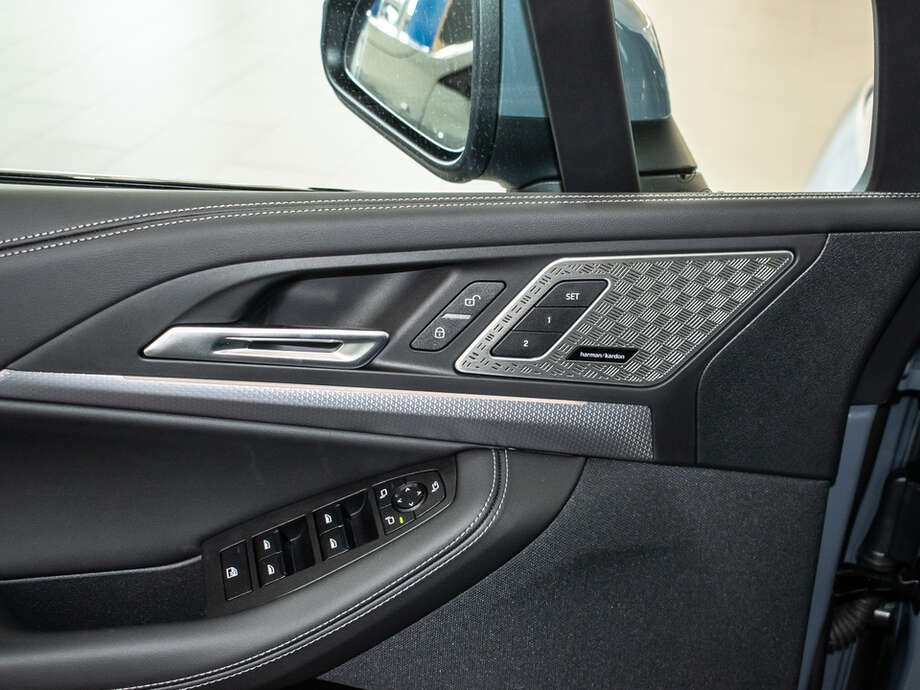 BMW 220 Active Tourer (Bild 6/20)