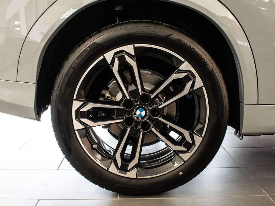 BMW X2 (Bild 12/18)