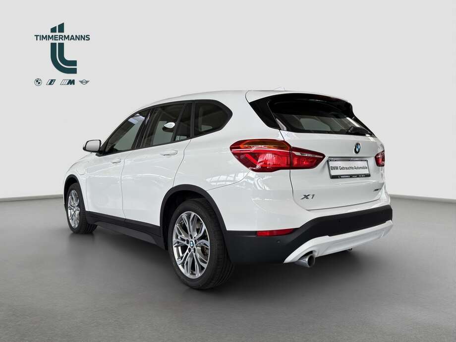 BMW X1 (Bild 9/15)