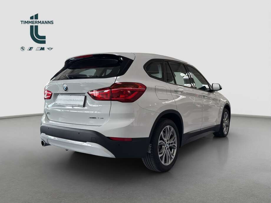 BMW X1 (Bild 11/15)