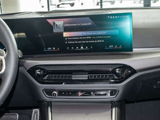 BMW 320d (Bild 2/20)