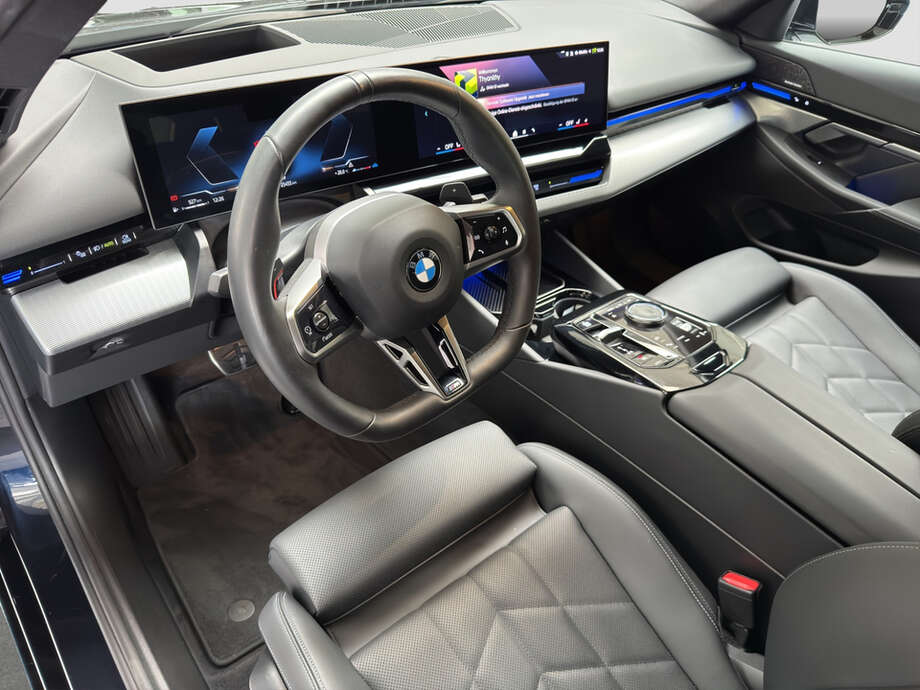 BMW 520d (Bild 17/18)