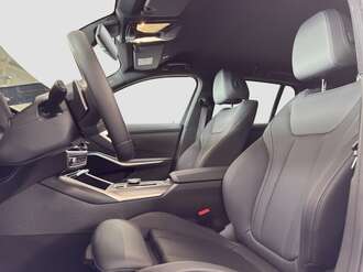 BMW 320d (Bild 2/15)