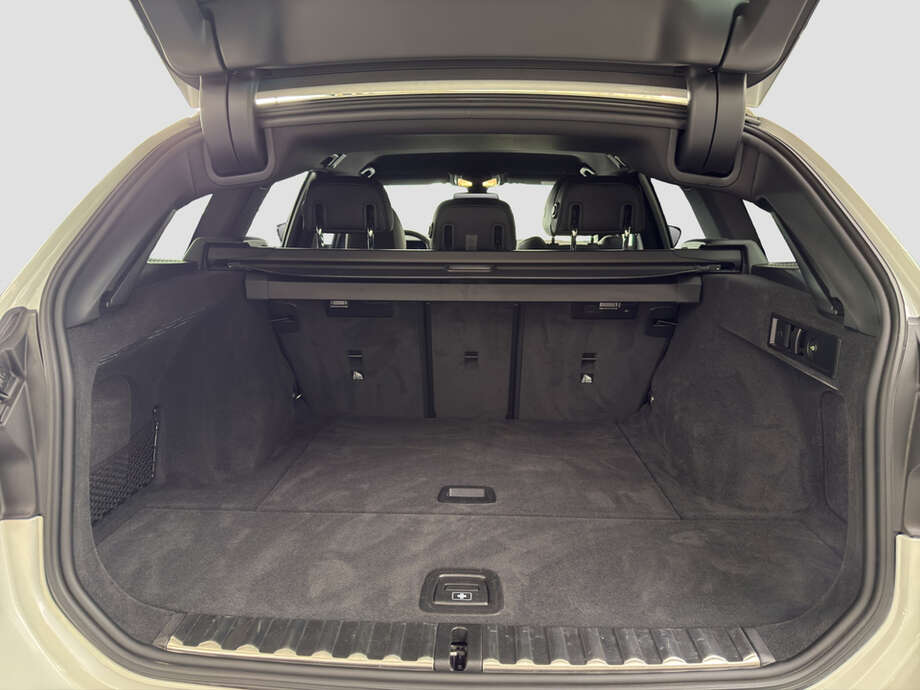 BMW 320d (Bild 7/15)