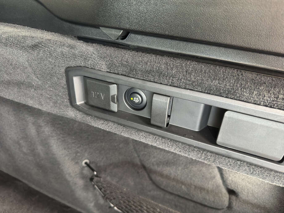 BMW 520d (Bild 8/18)