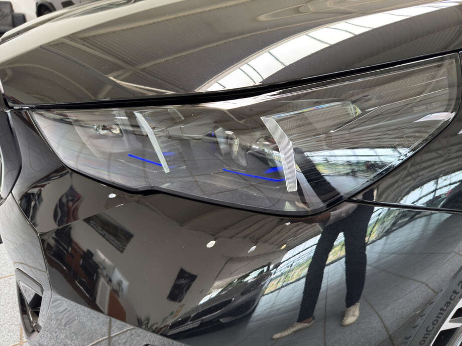 BMW 520d (Bild 10/18)