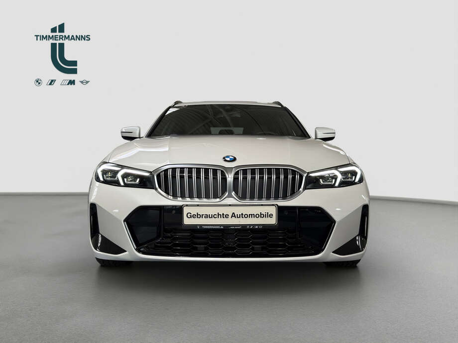 BMW 320d (Bild 14/15)