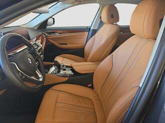 BMW 540d xDrive (Bild 2/19)