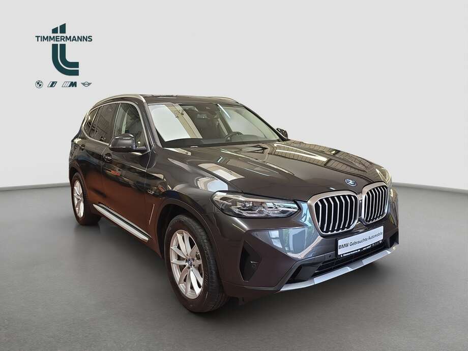 BMW X3 (Bild 16/18)