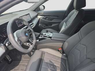 BMW 520d (Bild 2/19)