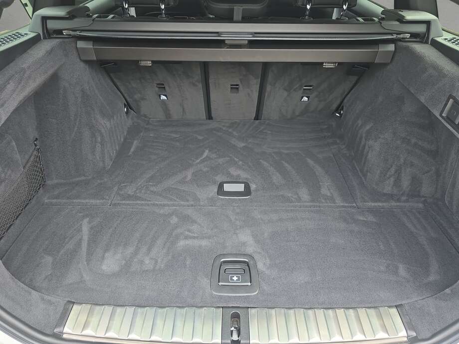 BMW 320d (Bild 7/18)