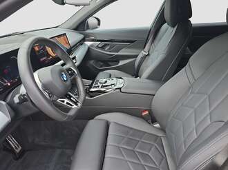 BMW 520d (Bild 2/19)