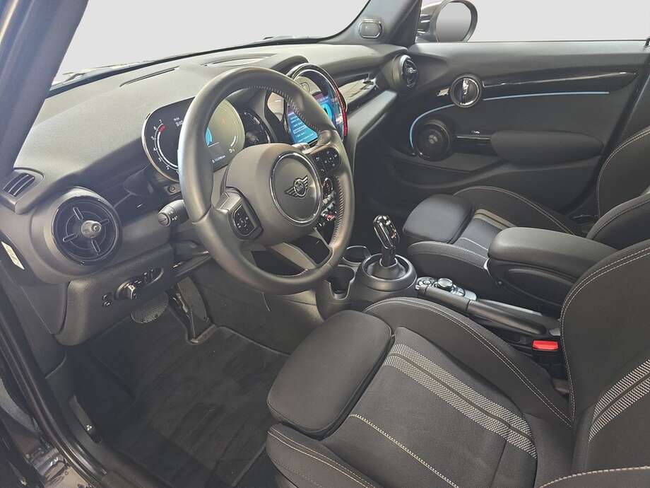 MINI Cooper S (Bild 2/18)