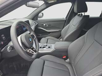 BMW 318d (Bild 2/18)