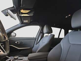 BMW 320d (Bild 3/18)