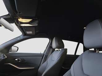 BMW 318d (Bild 3/18)