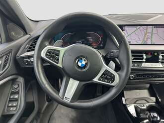 BMW 118d (Bild 2/15)