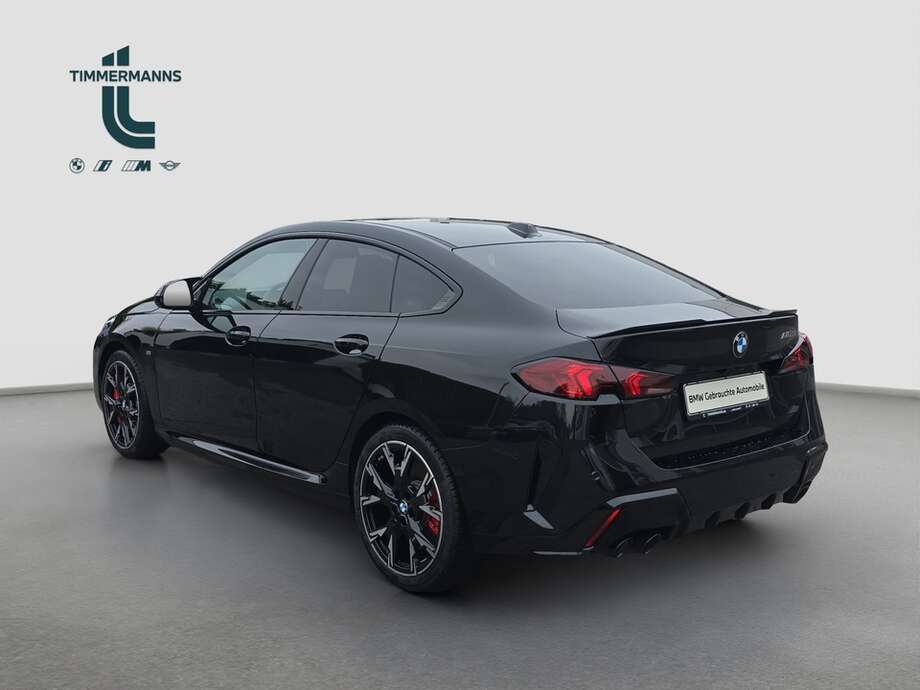 BMW M235i (Bild 4/18)