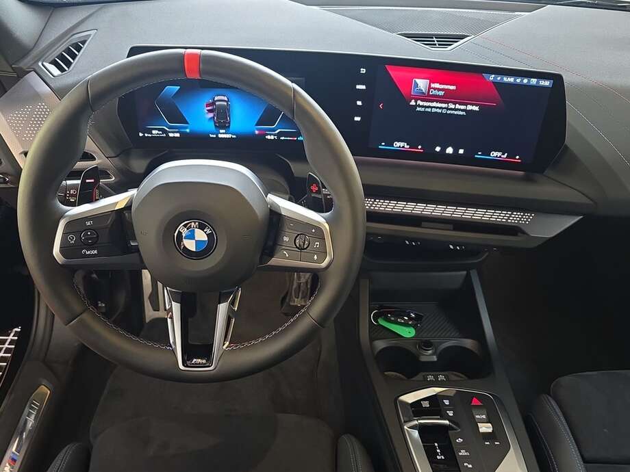 BMW M235i (Bild 14/18)